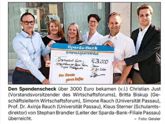 Sparda-Bank Ostbayern e. V. spendet 3. 000 Euro für das Projekt „PASSgenAU“ - Wirtschaftsforum der Region Passau e. V.